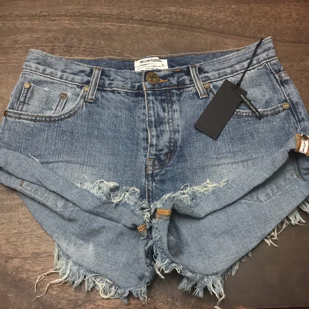 One Teaspoon Cobaine Bandit Jean Shorts size 28